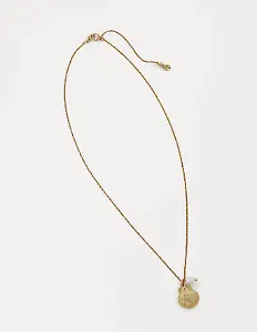 Goldene Kette mit Muschelanhänger