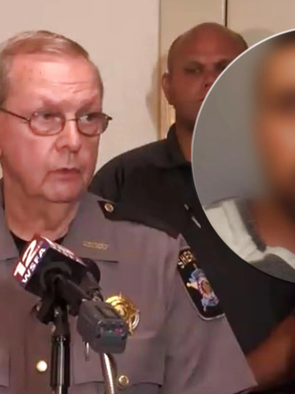 Pressekonferenz der Polizei Tallapoosa County in Alabama: Sheriff Jimmy Abbett gab bekannt, das José R. im Zusammenhang mit der Entführung eines Mädchens und dreifachen Mordes angeklagt wird.