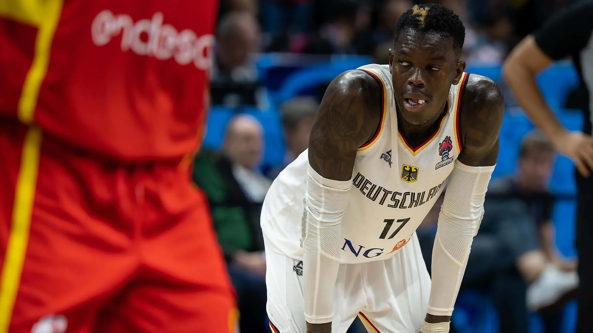 Basketball Berlin 16.09.2022 Eurobasket 2022 Halbfinale Deutschland GER - Spanien ESP Dennis Schröder / Schroeder Deutschland, No.17 Schröder Schroder *** Basketball Berlin 16 09 2022 Eurobasket 2022 Semifinals Germany GER Spain ESP Dennis Schröder Schroeder Germany, No 17 Schröder Schroder