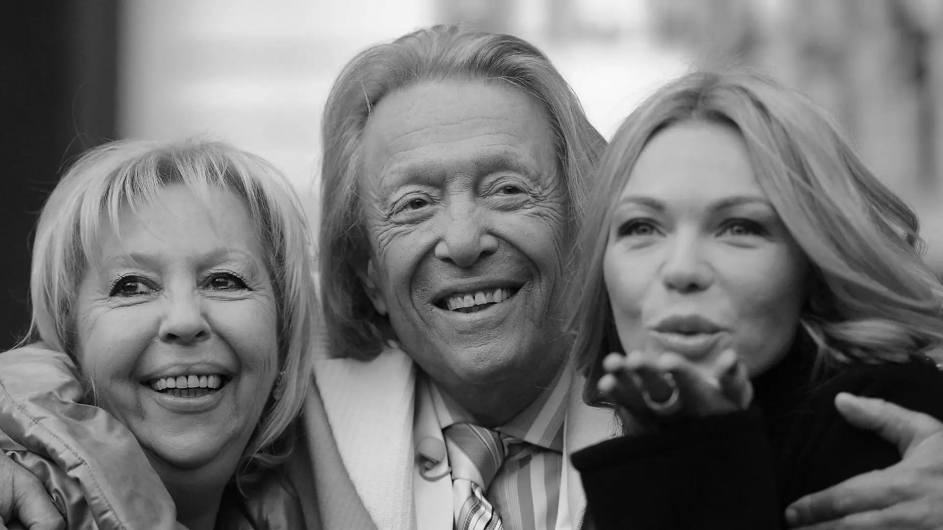 Playboy Rolf Eden, partner Brigitte (R) and daughter Irit Dolev arrive for the premiere of film 'The Big Eden' during the 61st Berlin International Film Festival in Berlin, Germany, 15 February 2011. The film runs in the section Panorama Dokumente of the International Film Festival. The 61st Berlinale takes place from 10 to 20 February 2011. Photo: Hannibal dpa/lbn +++(c) dpa - Bildfunk+++