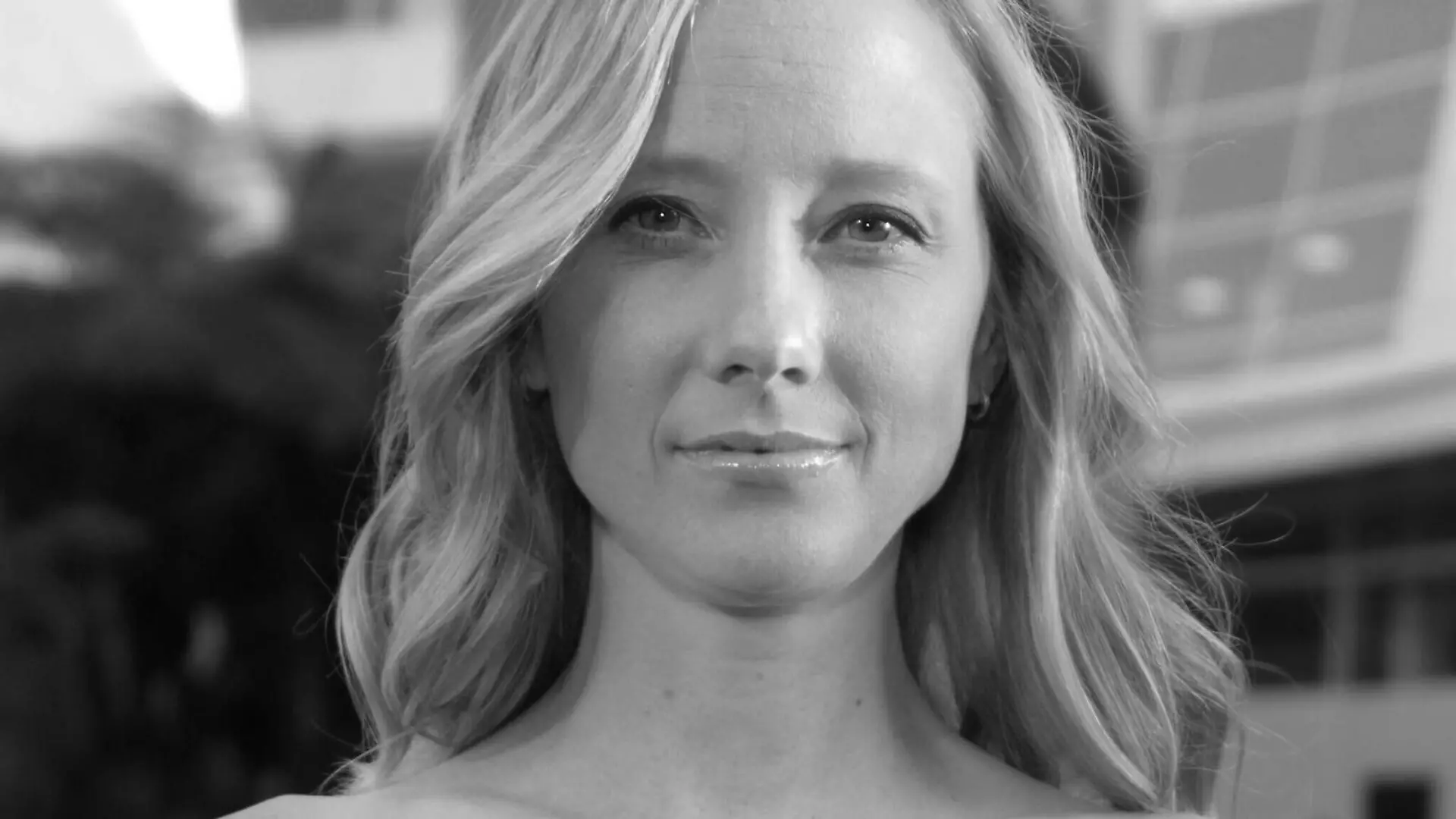 Archivbilder der Woche KW32 Anne Heche, 08/07/03 American Splendor Premiere at Cinerama Dome, Hollywood PUBLICATIONxINxGERxSUIxAUTxONLY Copyright: xHNWxx 34202-0307HNWPLX