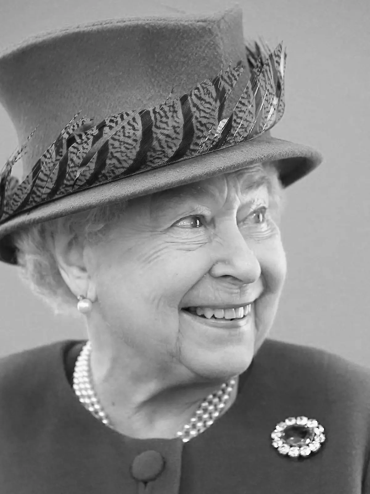 . 08/03/2016. London, United Kingdom. The Queen And Prince Of Wales Visit The Prince s Trust Centre. Queen Elizabeth II smiles as she meets people being helped by the Prince s Trust at the Prince s Trust Centre in Kennington on March 8, 2016 in London, England. The Queen was visiting the Centre with Prince Charles, Prince of Wales to mark the 40th Anniversary of the Prince s Trust. TRH s saw the impact the Prince s Trust has on young people and heard about the six programmes run by the Trust to help disadvantaged young people ages 13 to 30 to get into education and employment. PUBLICATIONxINxGERxSUIxAUTxHUNxONLY xi-Imagesx/xi-Imagesx IIM-12159-0014

08 03 2016 London United Kingdom The Queen and Prince of Wales Visit The Prince S Trust Centre Queen Elizabeth II Smiles As She Meets Celebrities Being helped by The Prince S Trust AT The Prince S Trust Centre in Kennington ON March 8 2016 in London England The Queen what Visiting The Centre With Prince Charles Prince of Wales to Mark The 40th Anniversary of The Prince S Trust trh S SAW The Impact The Prince S Trust has ON Young Celebrities and Heard About The Six Program Run by The Trust to Help disadvantaged Young Celebrities ages 13 to 30 to Get into Education and Employment PUBLICATIONxINxGERxSUIxAUTxHUNxONLY Xi Imagesx Xi Imagesx iim 12159 0014