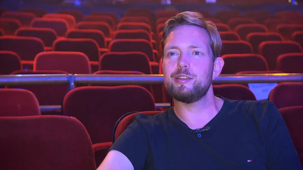 Bastian Bielendorfer im RTL-Interview vor seiner Comedy-Show in Duisburg.