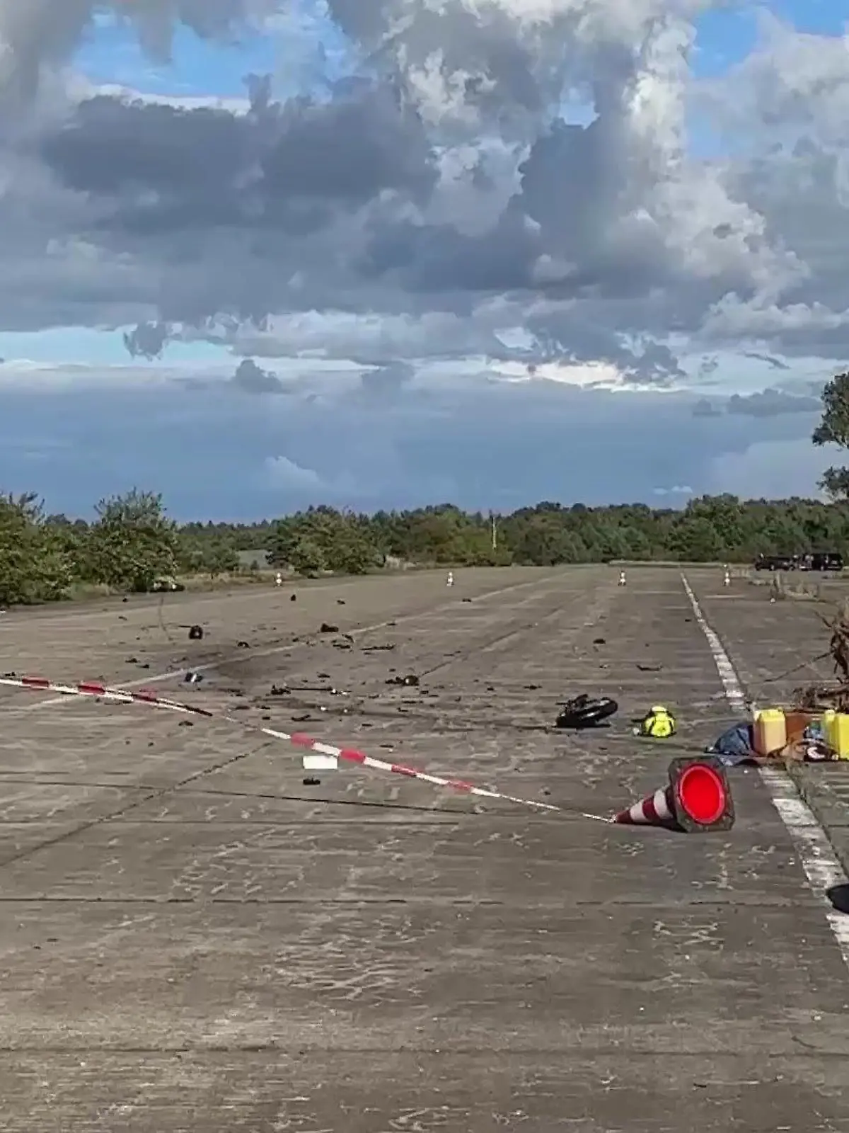 In Brandenburg sind bei einem Motorrad-Crash drei Männer ums Leben gekommen.