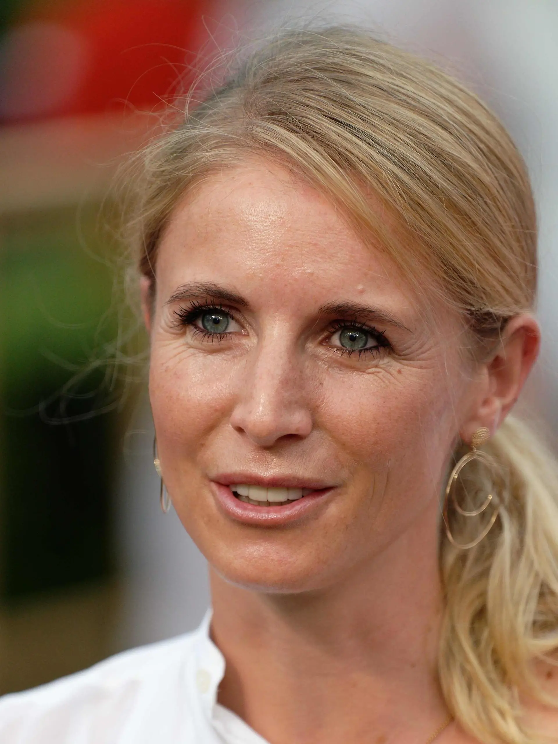 ARCHIV - 14.09.2021, Nordrhein-Westfalen, Aachen: Die Reiterin Jessica von Bredow-Werndl kommt zum Eröffnungsabend beim CHIO Aachen. (Zu dpa "Dressur-Olympiasiegerin verzichtet auf Comeback nach kurzer Babypause") Foto: Henning Kaiser/dpa +++ dpa-Bildfunk +++
