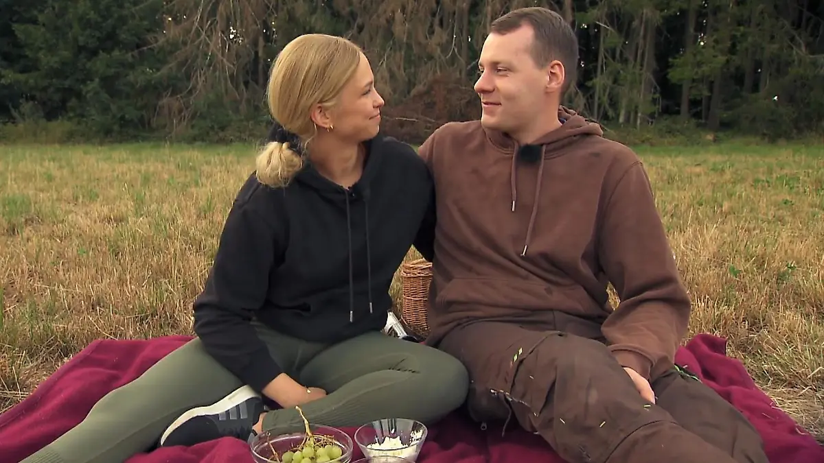 Wollen es als Paar versuchen: Anna und Jungbauer Max haben sich bei "Bauer sucht Frau" schwer verliebt