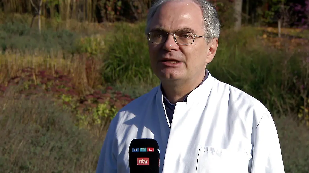 Der Kieler Virologe Prof. Helmut Fickenscher hält den Begriff "Twindemie" für eine mediale Dramatisierung.