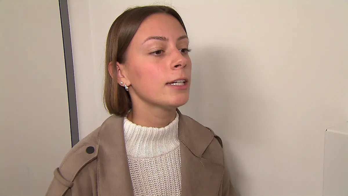Stellvertretende Schulsprecherin Nila Minnecker kämpft für gratis Periodenprodukte.