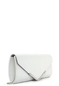 Weiße Clutch von Tamaris
