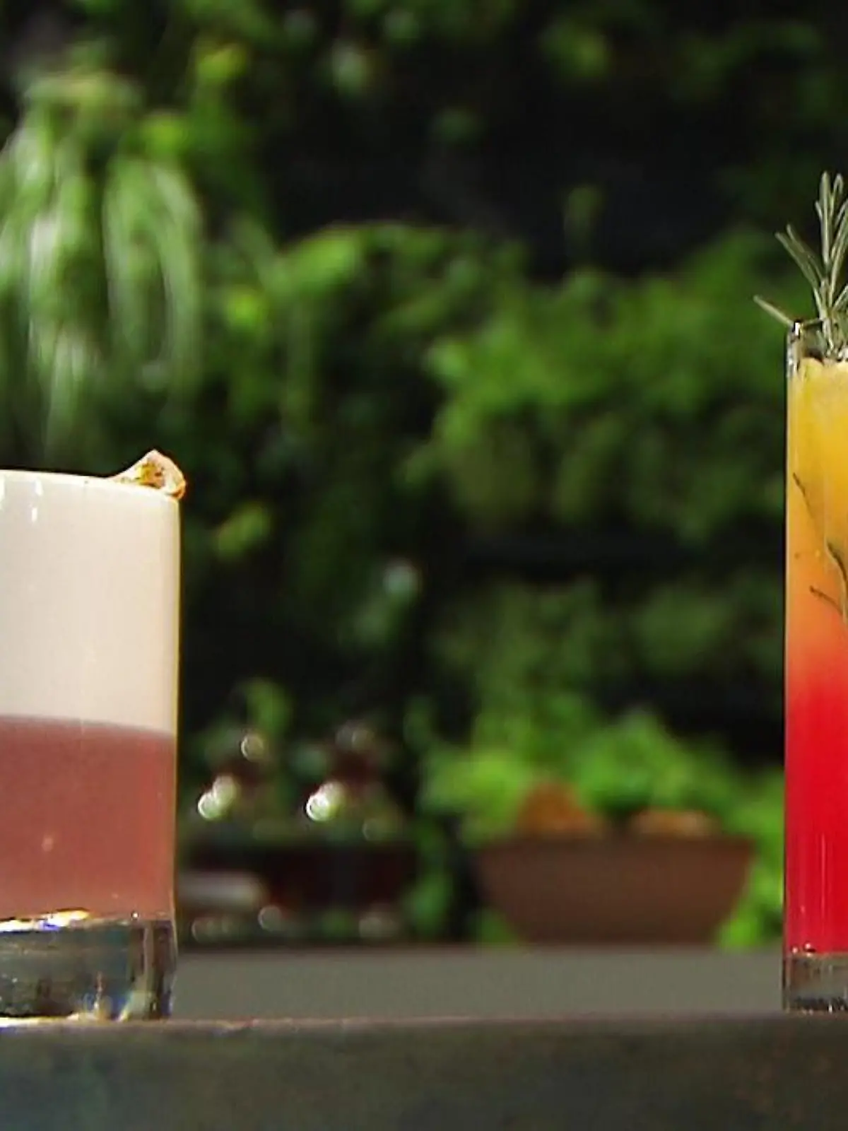 Für jeden der passende Cocktail dabei: Einer auf Glühweinbasis, ein Alkoholfreier und einer mit Rotkohl