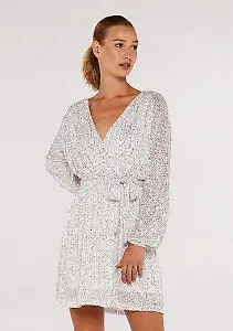 Sequin Batwing Dress in Silber