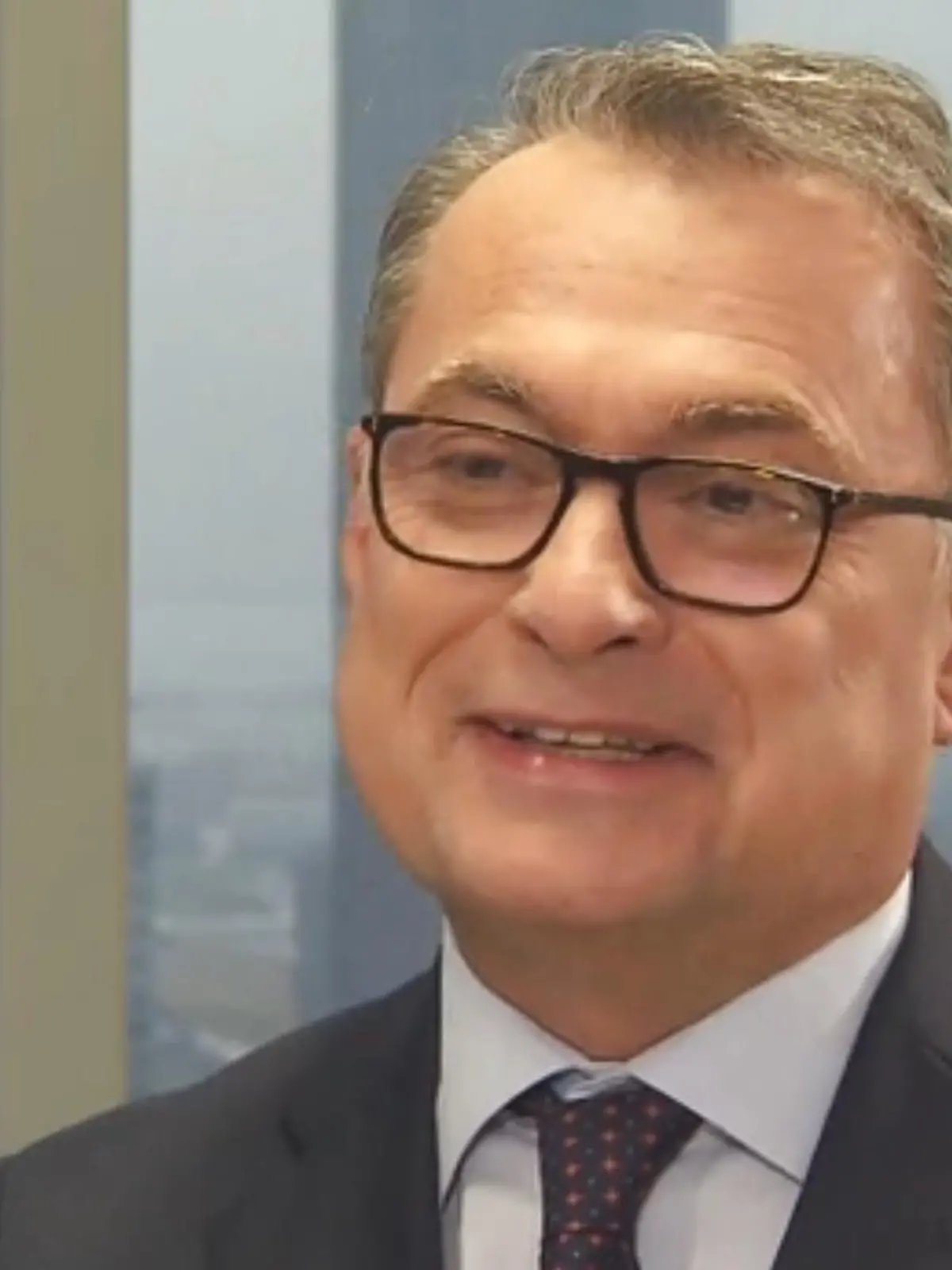 Bundesbank-Präsident Joachim Nagel hat im Gespräch mit RTL-Politik-Chef Nikolaus Blome gute Nachrichten für Deutschland: Für das Jahr 2024 sagt er deutlich sinkende Inflationsraten voraus. Auch werde man wieder das Inflationsziel der Europäischen Zentralbank (EZB) von zwei Prozent erreichen. Das ganze Gespräch zeigen wir im Video.