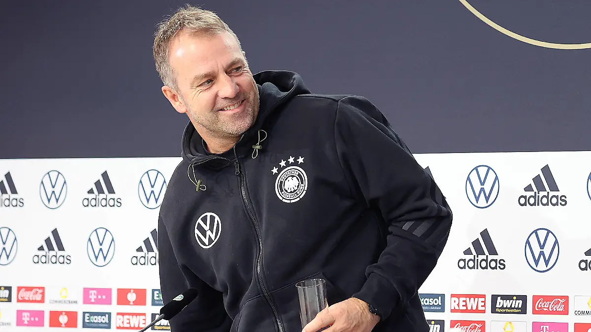 Bundestrainer Hansi Flick GER DFL REGULATIONS PROHIBIT ANY USE OF PHOTOGRAPHS AS IMAGE SEQUENCES AND/OR QUASI-VIDEO. *** German national coach Hansi Flick GER DFL REGULATES PROHIBIT ANY USE OF PHOTOGRAPHS AS IMAGE SEQUENCES AND OR QUASI VIDEO 