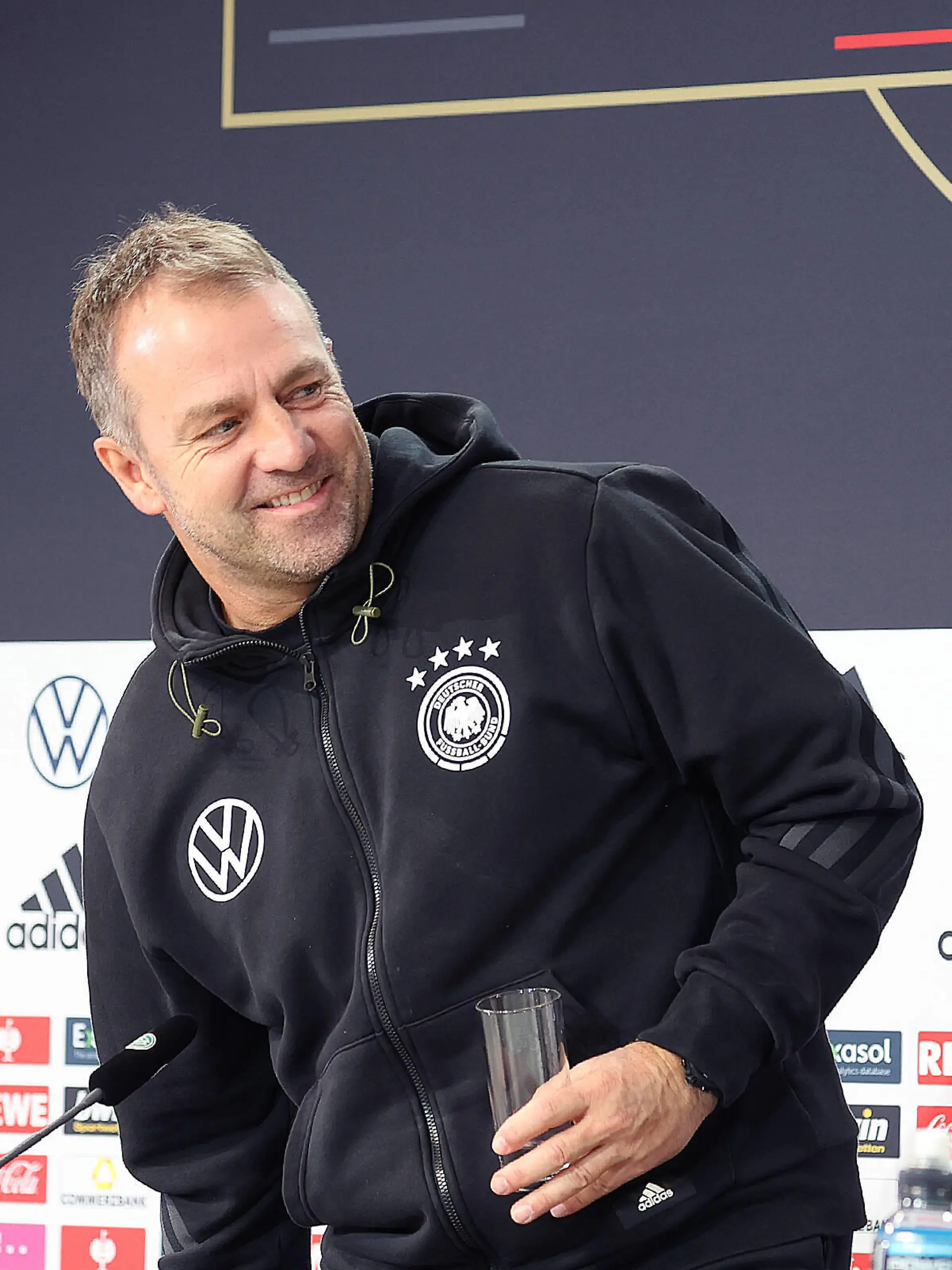 Bundestrainer Hansi Flick GER DFL REGULATIONS PROHIBIT ANY USE OF PHOTOGRAPHS AS IMAGE SEQUENCES AND/OR QUASI-VIDEO. *** German national coach Hansi Flick GER DFL REGULATES PROHIBIT ANY USE OF PHOTOGRAPHS AS IMAGE SEQUENCES AND OR QUASI VIDEO 