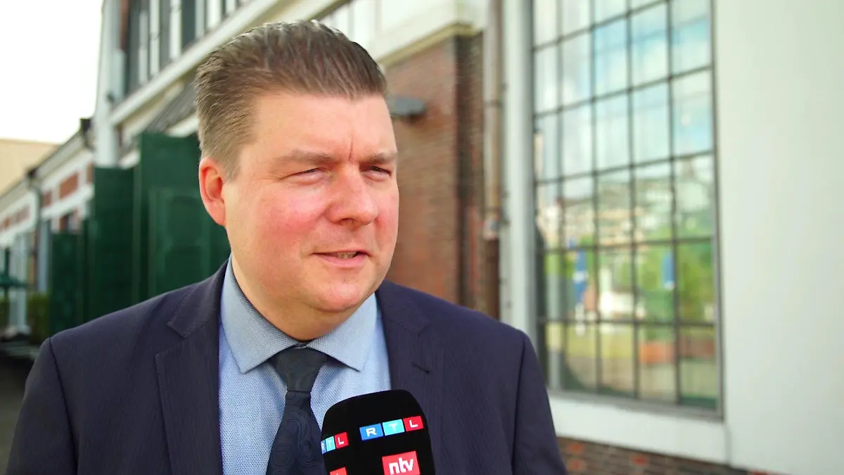 Andreas Dressel will die steuerrechtlichen Regelungen für Sozialunternehmen prüfen.