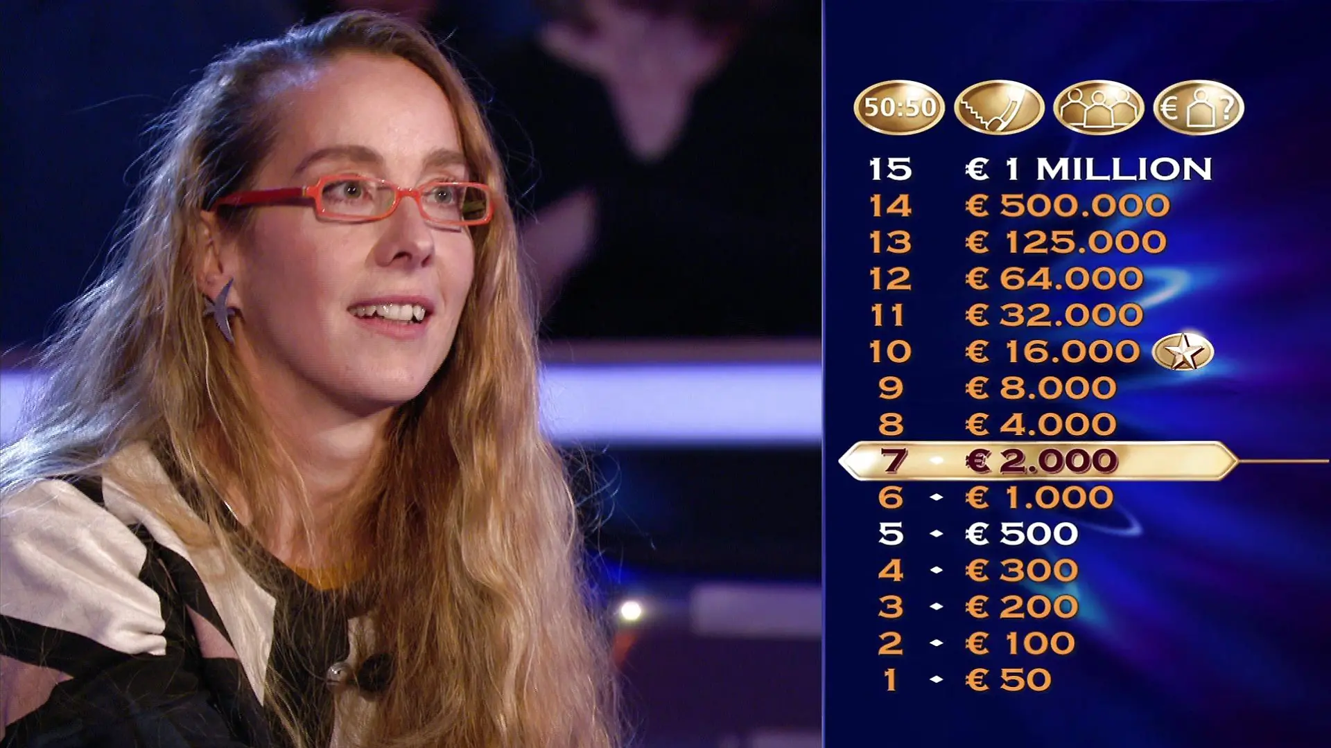 Momentan steht Überhangkandidatin Kerstin Jacob-Rauch mit sicheren 2.000 Euro noch besser da, als ihr Freund Benjamin Burg. Der flog nämlich leider bei Stufe schon raus aus dem Kreis der möglichen Finalisten