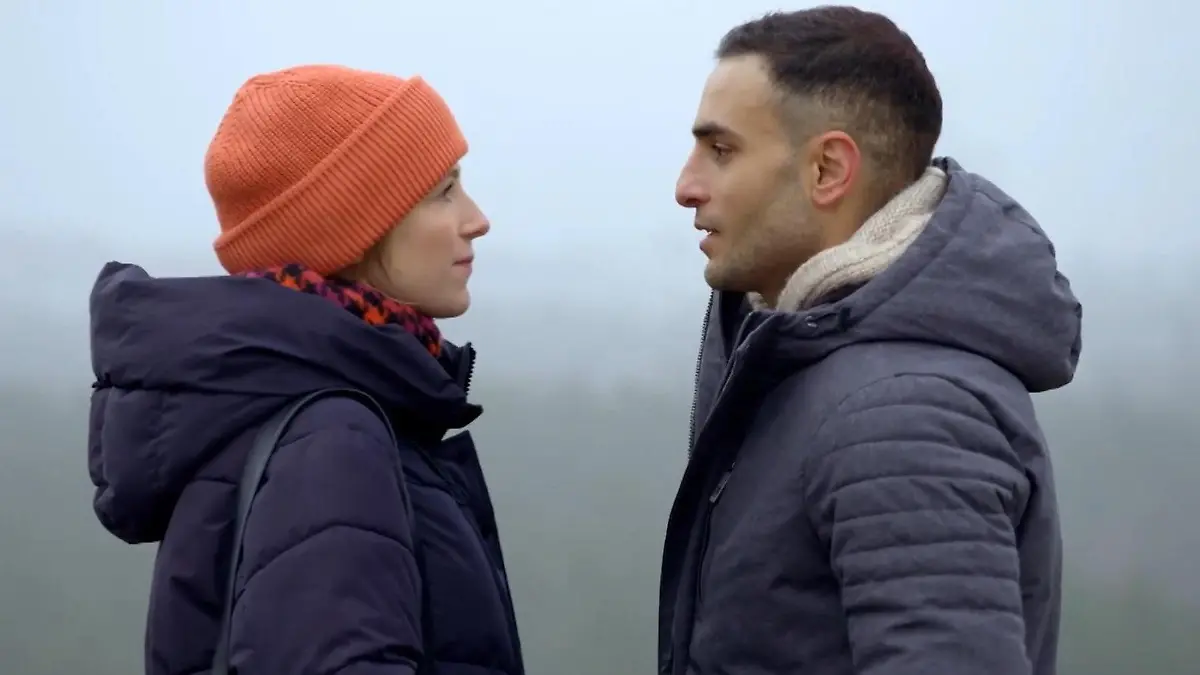 Nihat überrascht Lilly mit den Baby-News GZSZ-Wochenvorschau Teil 2