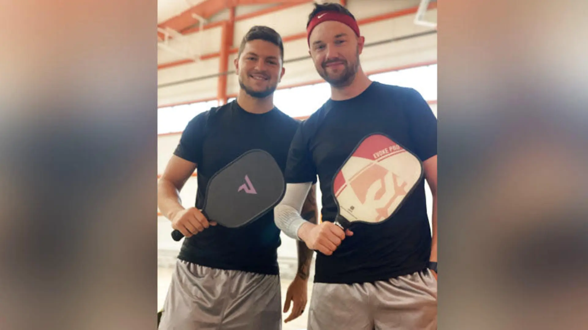 Joel ist sportlich, spielt gerne mit seinen Freunden Pickleball. Aber beim Sport kommt es zu dem Schlagfanfall-Ereignis.
