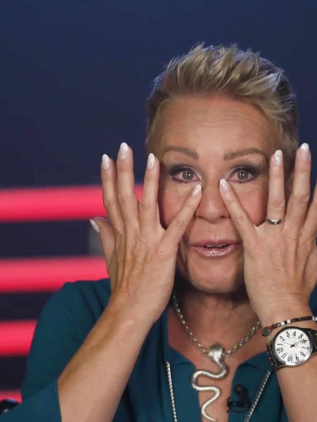 Bild zu: "DA kommen Sonja Zietlow wieder Tränen"