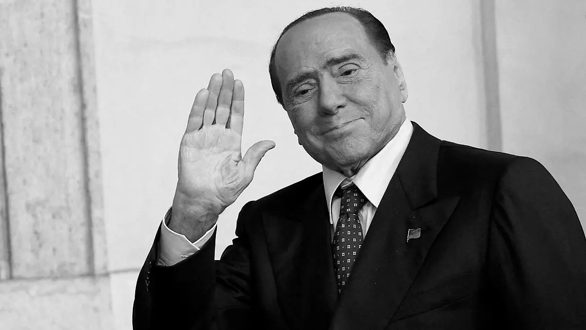 FILE PHOTO: Forza Italia leader and former Prime Minister Silvio Berlusconi arrives for a meeting with Italian President Sergio Mattarella at the Quirinale Palace in Rome, Italy October 21, 2022. REUTERS/Guglielmo Mangiapane/File Photo