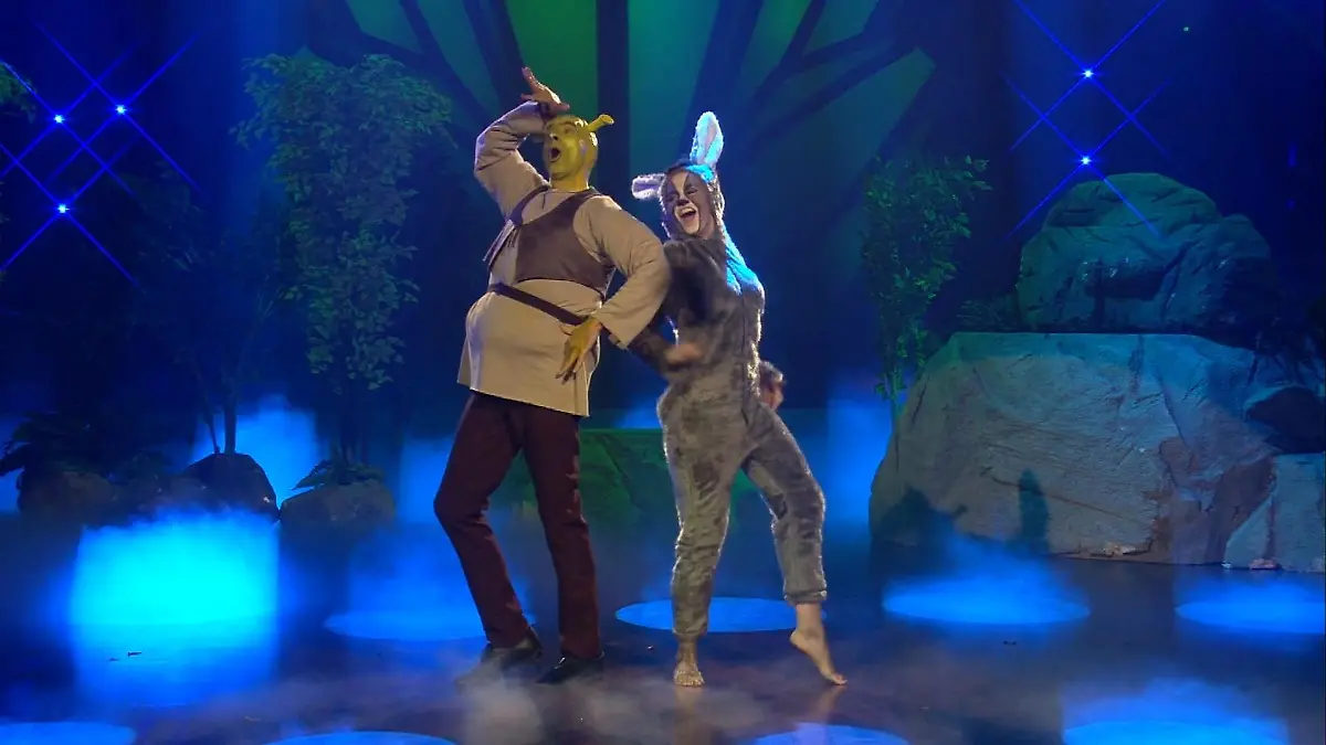 Im Final-Freestyle von Ingolf Lück war Mariia als Esel auf der Tanzfläche.