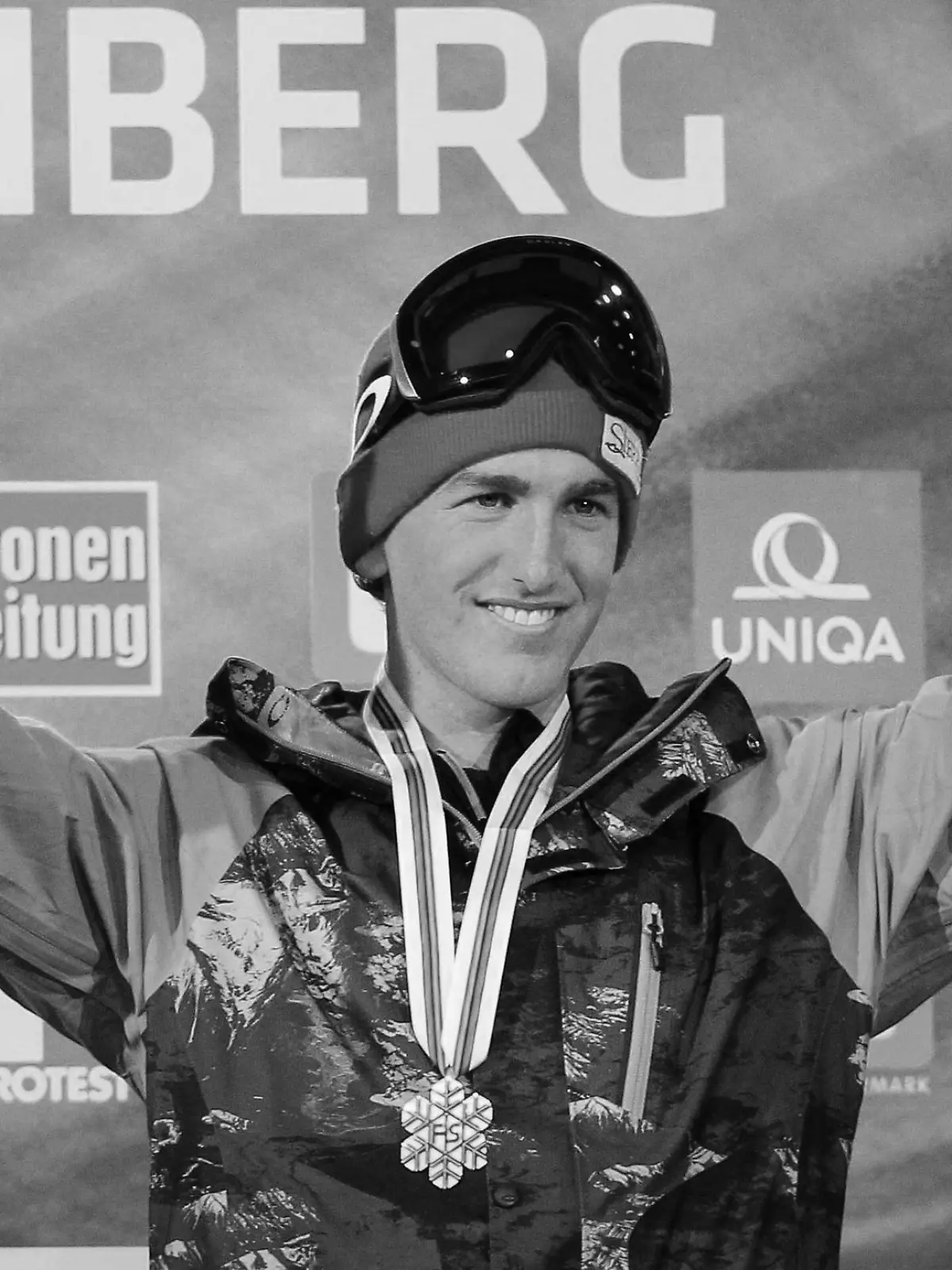 SNOWBOARD, FREESTYLE SKIING - FIS WC 2015 SANKT GEORGEN OB MURAU,AUSTRIA,22.JAN.15 - FREESTYLE SKIING - FIS Freestyle Ski and Snowboard World Championships Kreischberg 2015, Ski Halfpipe, award ceremony. Image shows Kyle Smaine (USA). PUBLICATIONxINxGERxHUNxONLY

Snowboarding Freestyle Skiing FIS WC 2015 Sankt Georgen whether Murau Austria 22 Jan 15 Freestyle Skiing FIS Freestyle Ski and Snowboarding World Championships Kreischberg 2015 Ski Halfpipe Award Ceremony Image Shows Kyle  USA