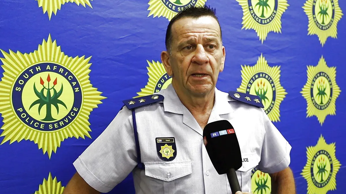 Colonel Andrè Traut von der Polizei in Südafrika gibt RTL ein Interview im Fall des vermissten deutschen Touristen Nick Frischke.