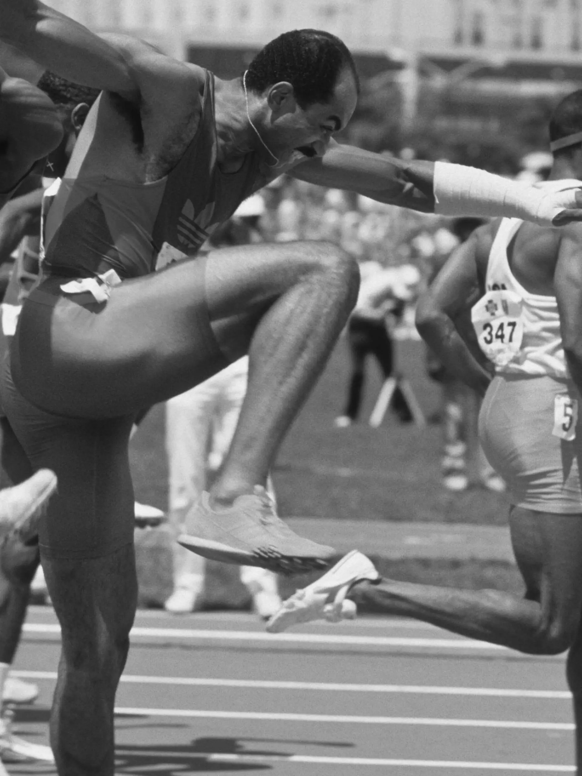 Track and Field Greg Foster competing at the 1988 US Olympic track and Field Trials wearing a cast for his broken arm. Indianapolis Indiana USA Copyright: xStevenxExSutton/DUOMO/PCNx TF1102 107190