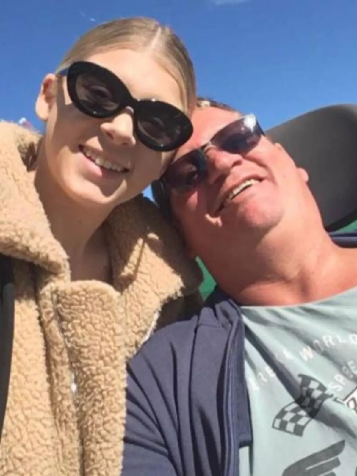 Lily mit ihrem Vater John