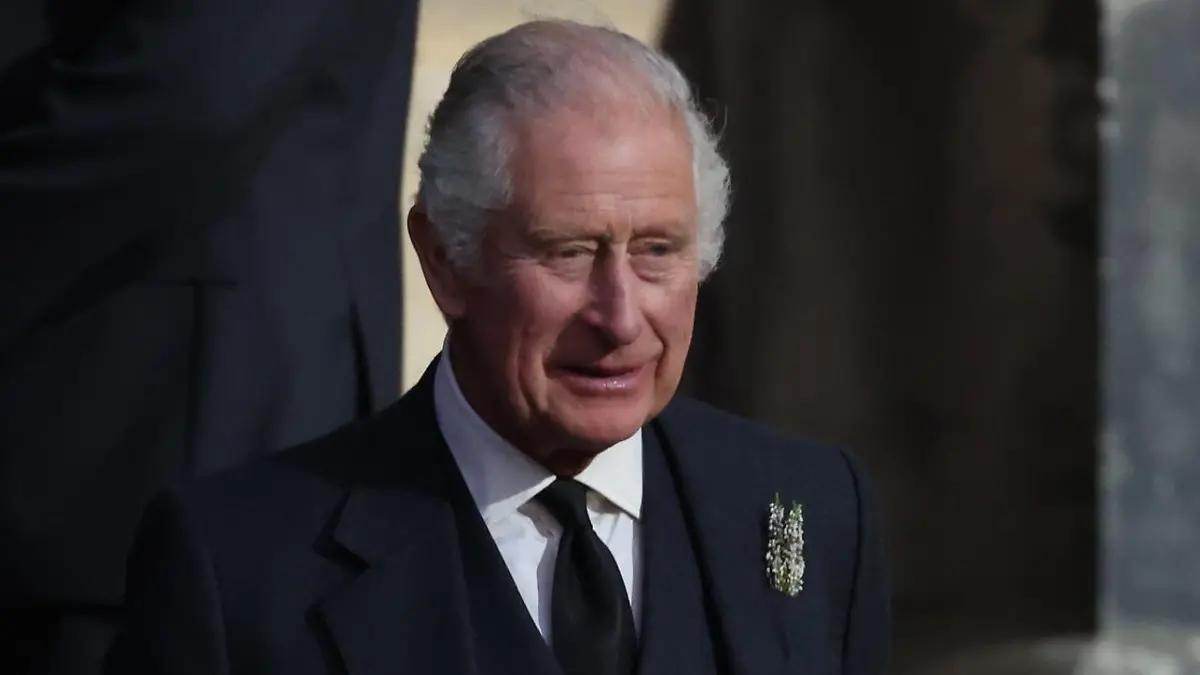 Image Licensed to i-Images Picture Agency. 12/09/2022. Edinburgh, United Kingdom. King Charles III leaving a vigil at St.Giles Cathedral in Edinburgh , Scotland , as the coffin of Queen Elizabeth II lies at rest., Credit:Stephen Lock / i-Images / Avalon