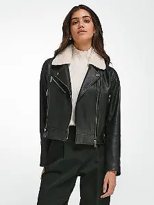 Jacke aus Lederimitat mit Kragen