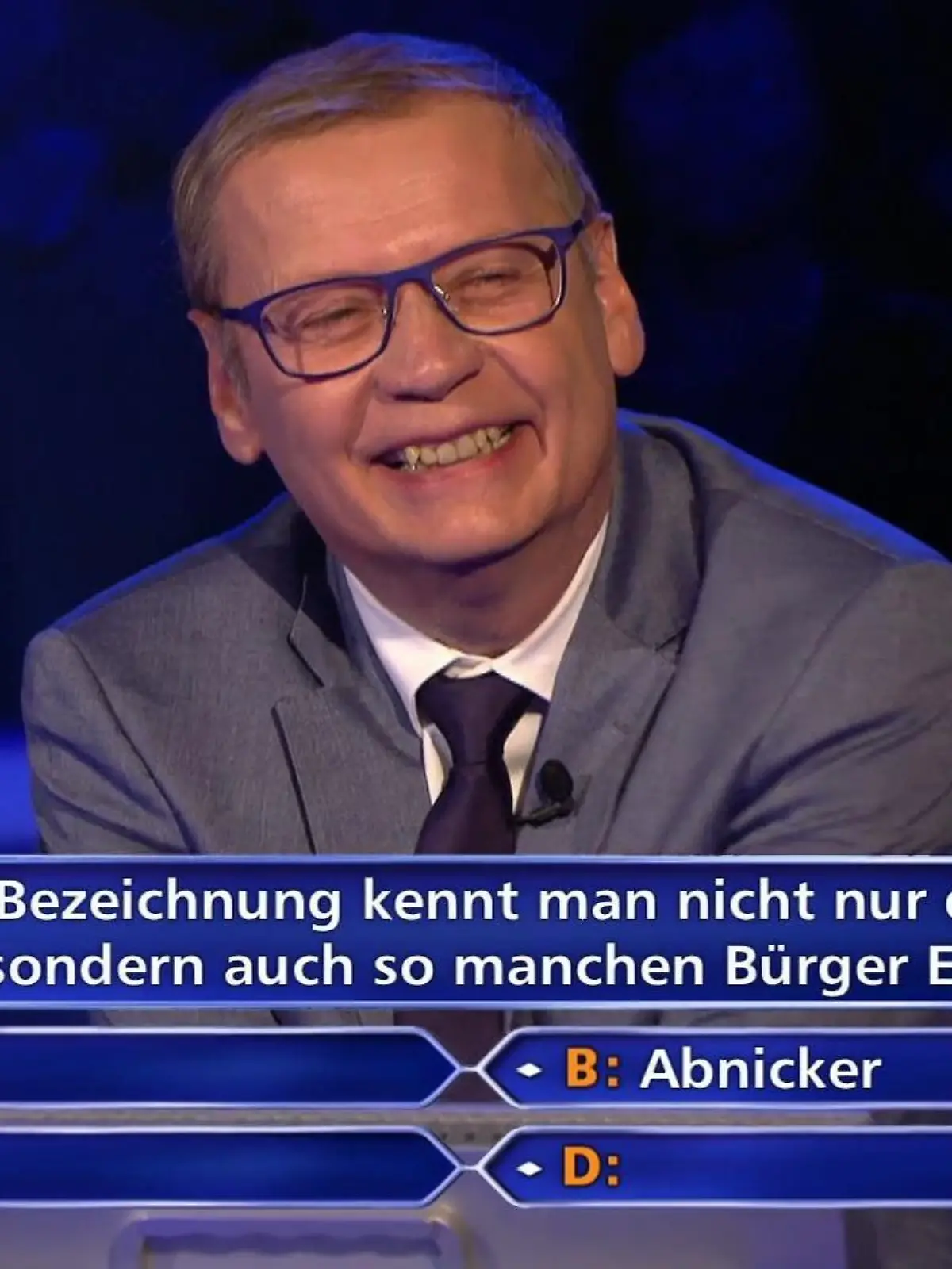 "Wer wird Millionär?"-Moderator Günther Jauch lacht sich kaputt