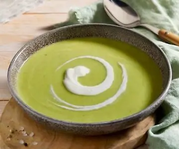 Grüne Spargelcremesuppe