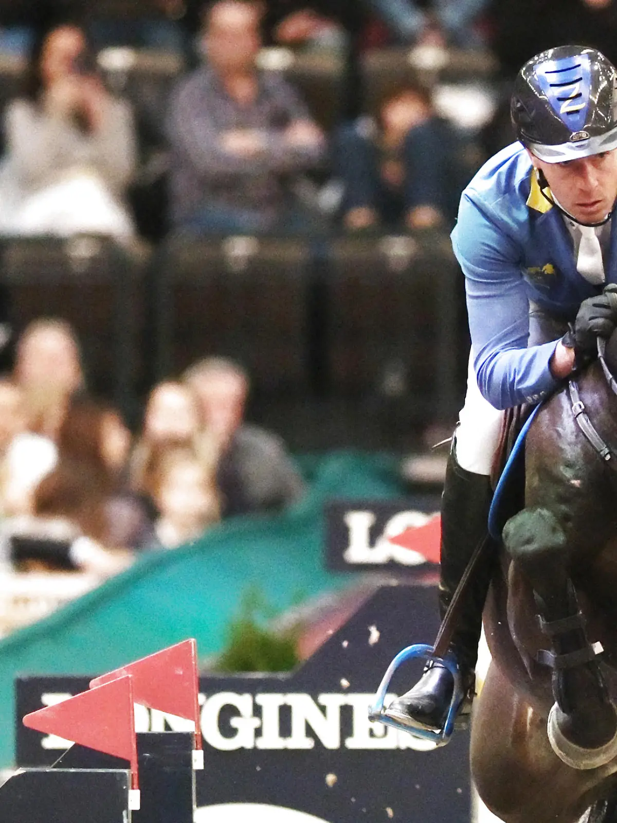 Pferdesport, Springreiten, Weltcup, Messe Leipzig: Christian Ahlmann aus Deutschland reitet Solid Gold Z.