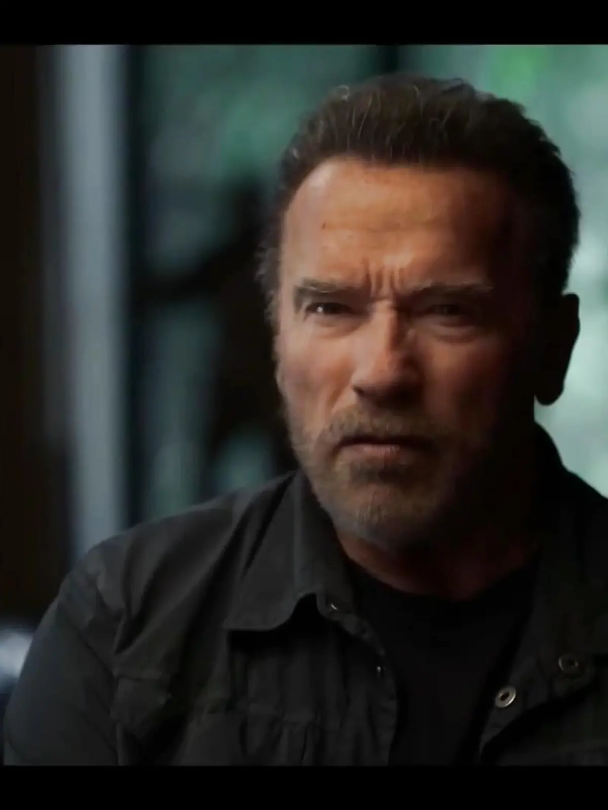 Arnold Schwarzenegger spricht im Netflix-Trailer auch über seine Fehler