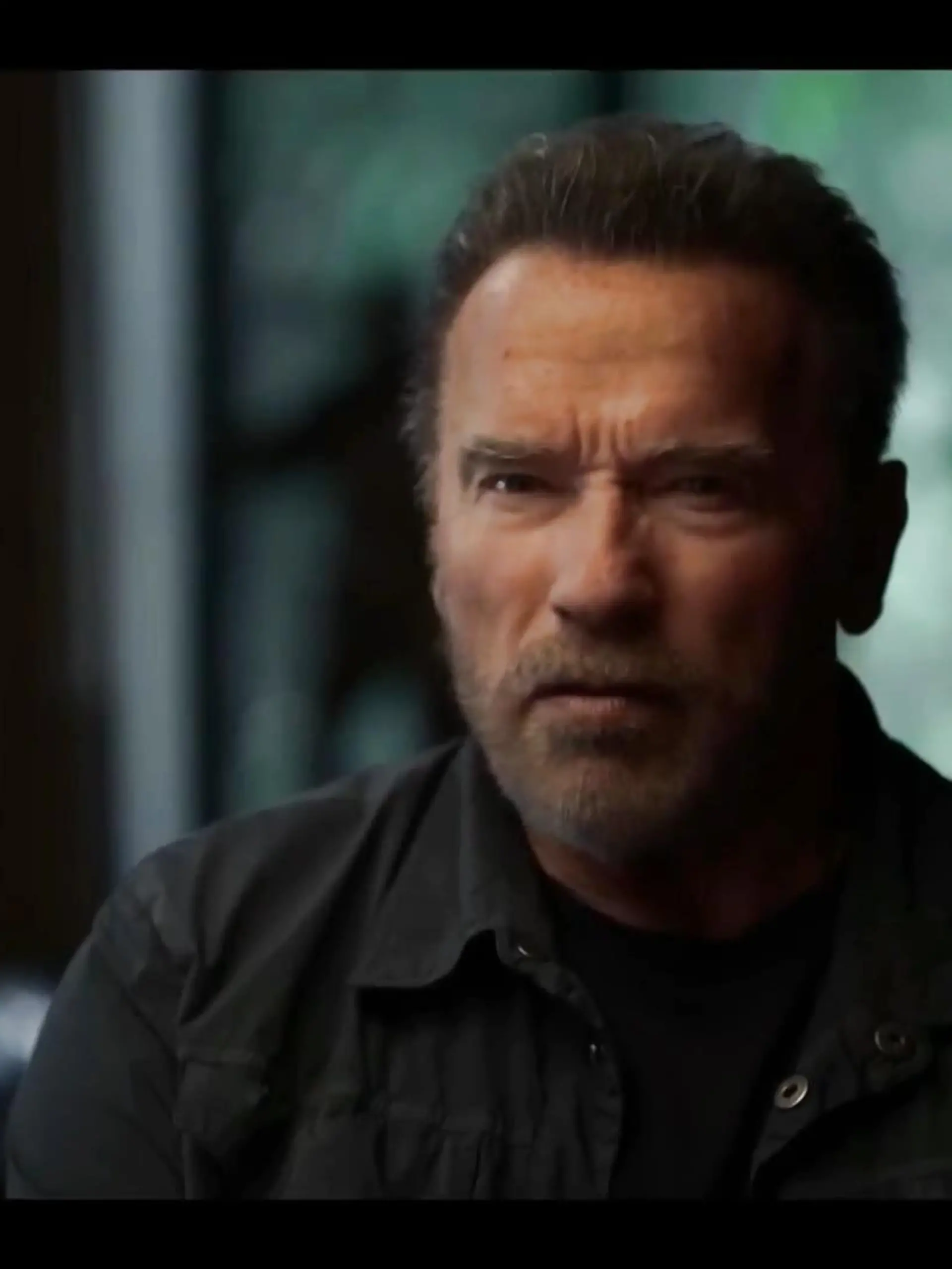 Arnold Schwarzenegger spricht im Netflix-Trailer auch über seine Fehler