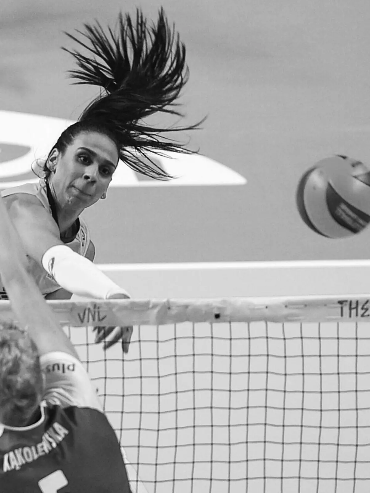 (190704) -- NANJING, July 4, 2019 (Xinhua) -- Ana Paula Borgo Bedani Guedes of Brazil spikes during the match between Poland and Brazil at the 2019 FIVB Volleyball Nations League Finals Women in Nanjing, east China's Jiangsu Province, July 4, 2019. (Xinhua/Yang Lei).