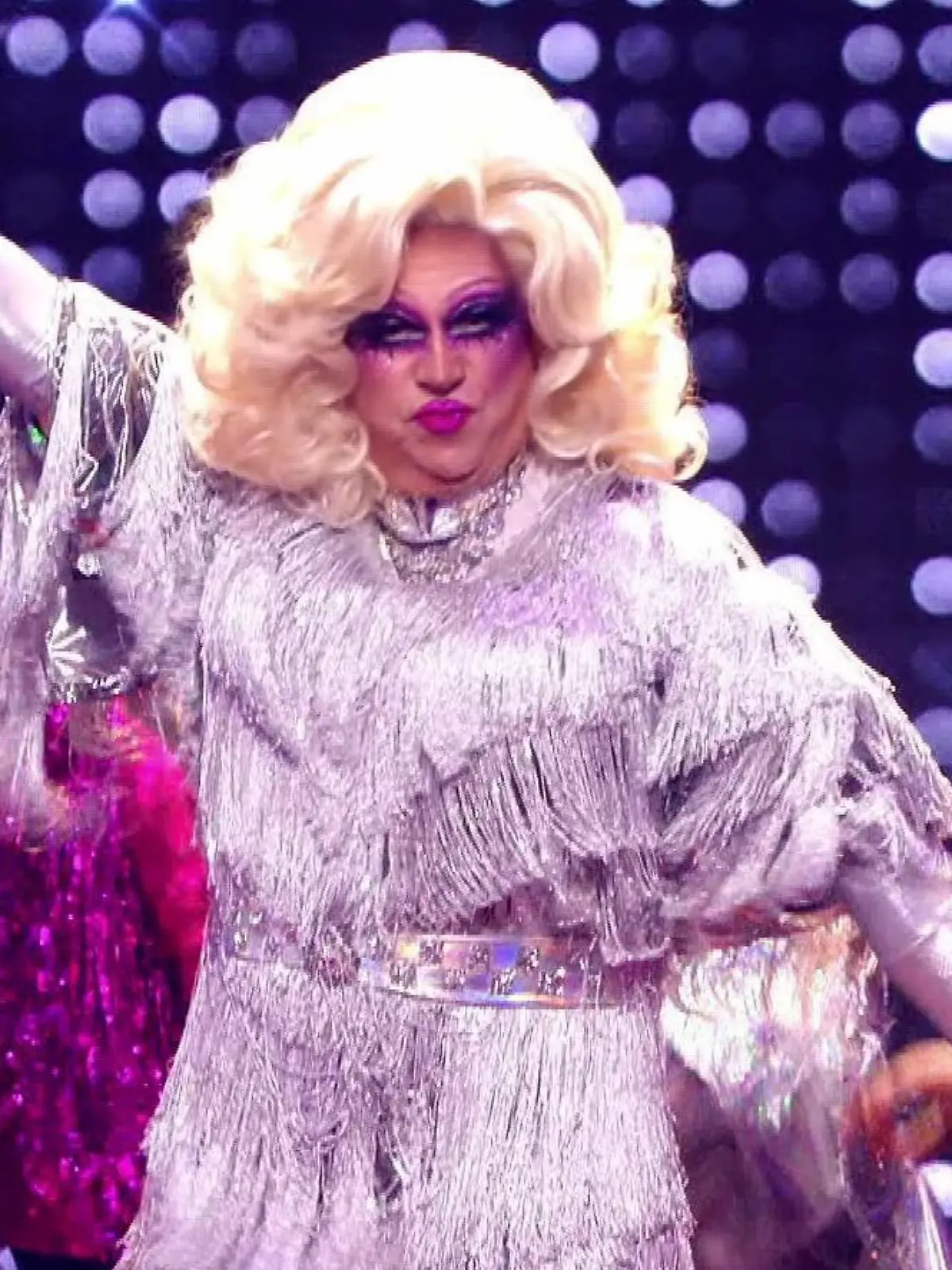 "Viva la Diva" - Wer ist diese funkelnde Drag Queen?