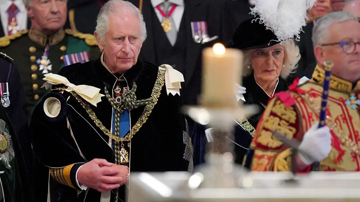 Britain's King Charles III and Queen Camilla arrive for the National Service of Thanksgiving and Dedication, and the presentation of the Honours of Scotland, at St Giles' Cathedral, Edinburgh. Picture date: Wednesday July 5, 2023.  Jonathan Brady/Pool via REUTERS