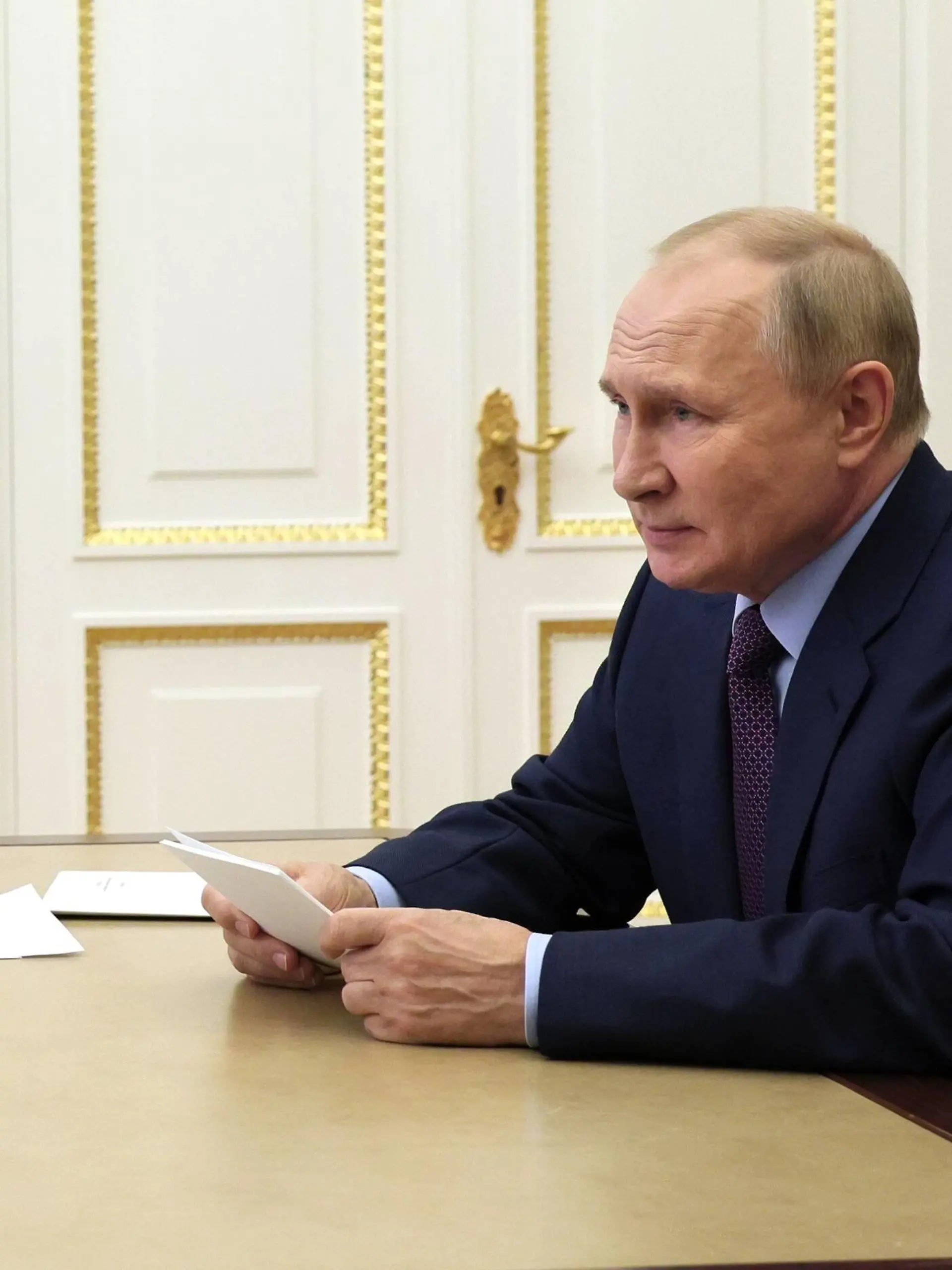  Russia Putin Economy 8272952 12.09.2022 Russian President Vladimir Putin chairs a meeting on economic issues via teleconference call, in Moscow, Russia. Gavriil Grigorov / POOL Moscow Russia PUBLICATIONxINxGERxSUIxAUTxONLY Copyright: xGavriilxGrigorovx