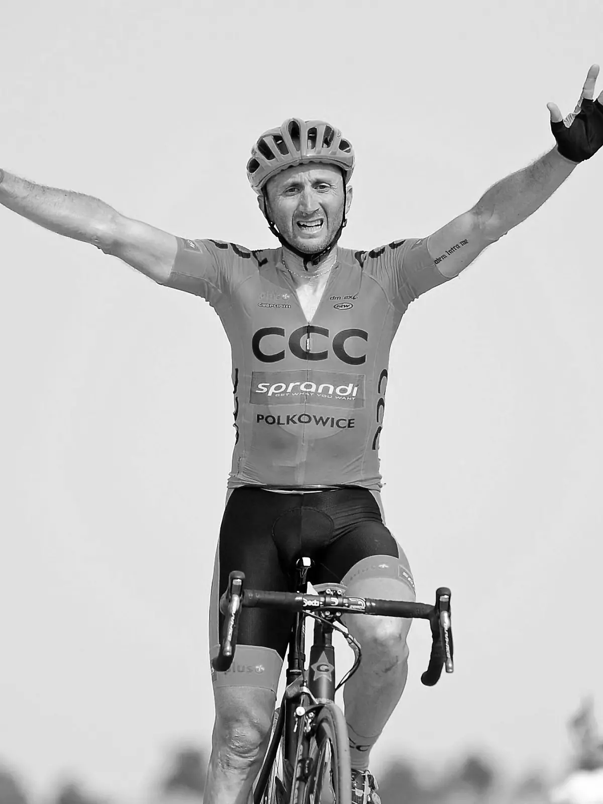 Davide REBELLIN ( ITA / CCC Sprandi Polkowice ) gewinnt die erste Bergankunft in Elmali Seki bei der Tuerkei Rundfahrt 2015 - Finish - Ziel - Jubel - Freude - Emotionen - Aktion - Rennszene - Querformat - quer - horizontal - Event / Veranstaltung: Tour of Turkey 2015 - Stage 3 / 3.Etappe: Kemer nach Elmali Seki 165.0 km - Location / Ort: Elmali Seki - Turkey - Tuerkei - Asia - Asien - Date / Datum: 28.04.2015

Davide Rebellin ITA CCC Sprandi Polkowice wins The First Mountain arrival in  Seki at the TURKEY Tour 2015 Finish Target cheering happiness Emotions Action shot Racing scene Landscape horizontal horizontally Event Event Tour of Turkey 2015 Stage 3 3 Stage Kemer After  Seki 165 0 km Location Place  Seki Turkey TURKEY Asia Asia Date date 28 04 2015