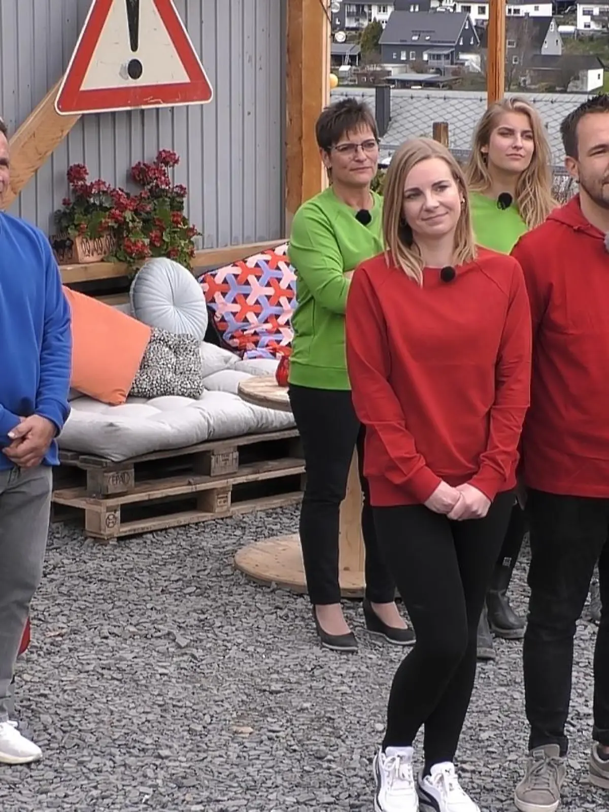 Die vier Kandidaten-Teams der neuen RTL-Docutainment-Show "Wettkampf in 4 Wänden - Die ultimative Bau-Challenge"