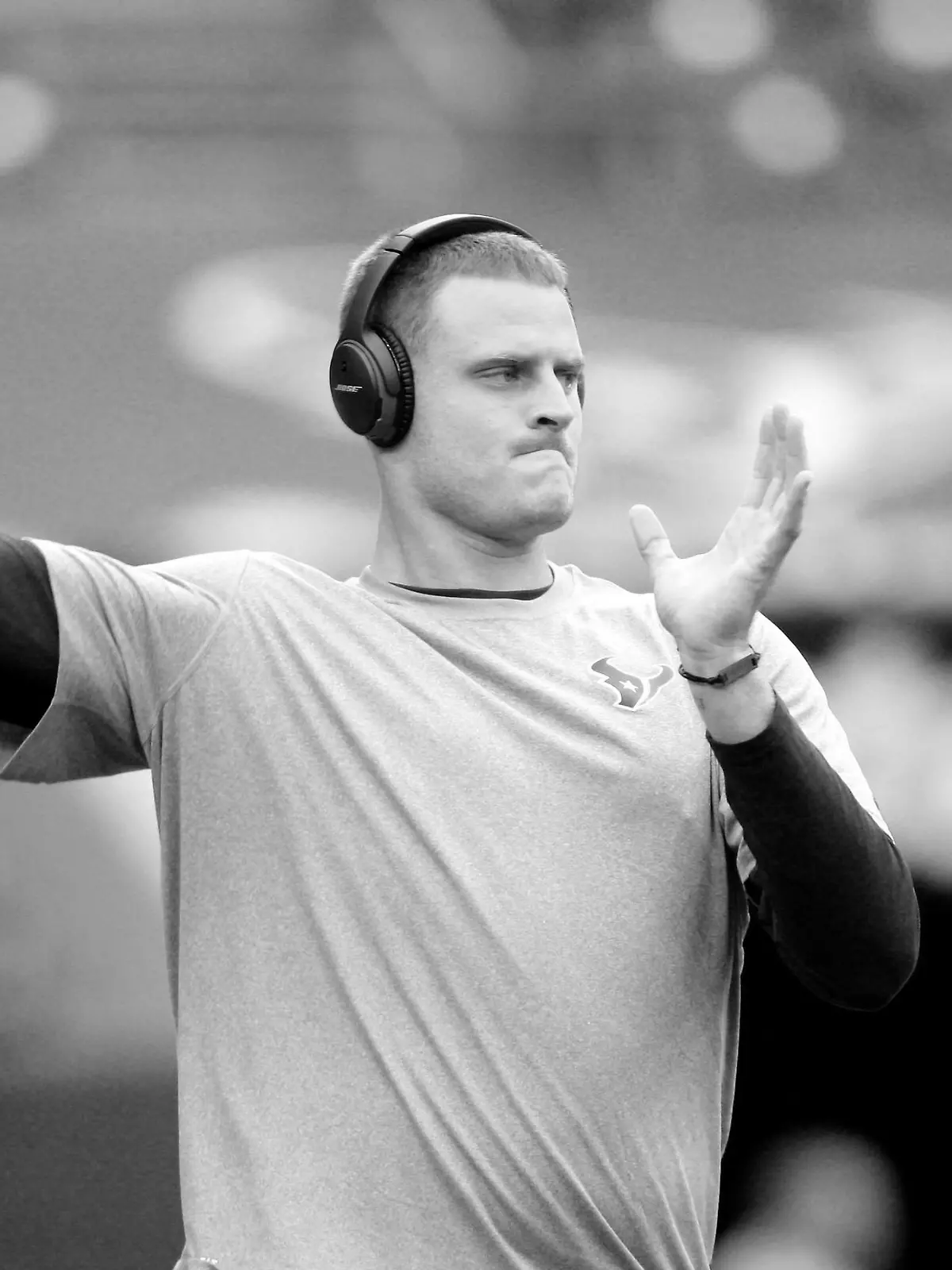 SEP 13 2015: Houston Texans quarterback Ryan Mallett (15) reaches back to throw downfield during warmups prior to the NFL American Football Herren USA regular season opener between the Houston Texans and the Kansas City Chiefs from NRG Stadium in Houston, TX. Credit image: NFL 2015: Chiefs vs Texans SEP 13  - ZUMAc04_