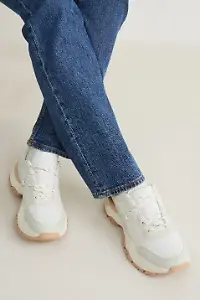 Sneaker aus Lederimitat