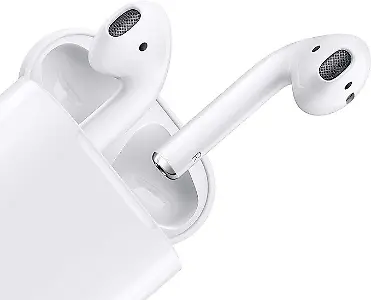 Apple AirPods mit kabelgebundenem Ladecase