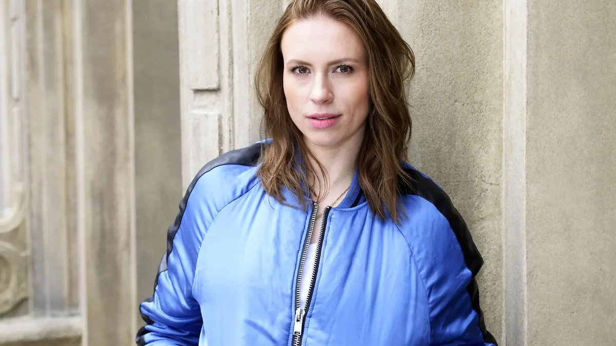 Lara Dandelion Seibert spielt "Zoe Vogt"
Die Verwendung des sendungsbezogenen Materials ist nur mit dem Hinweis und Verlinkung auf RTL+ gestattet.