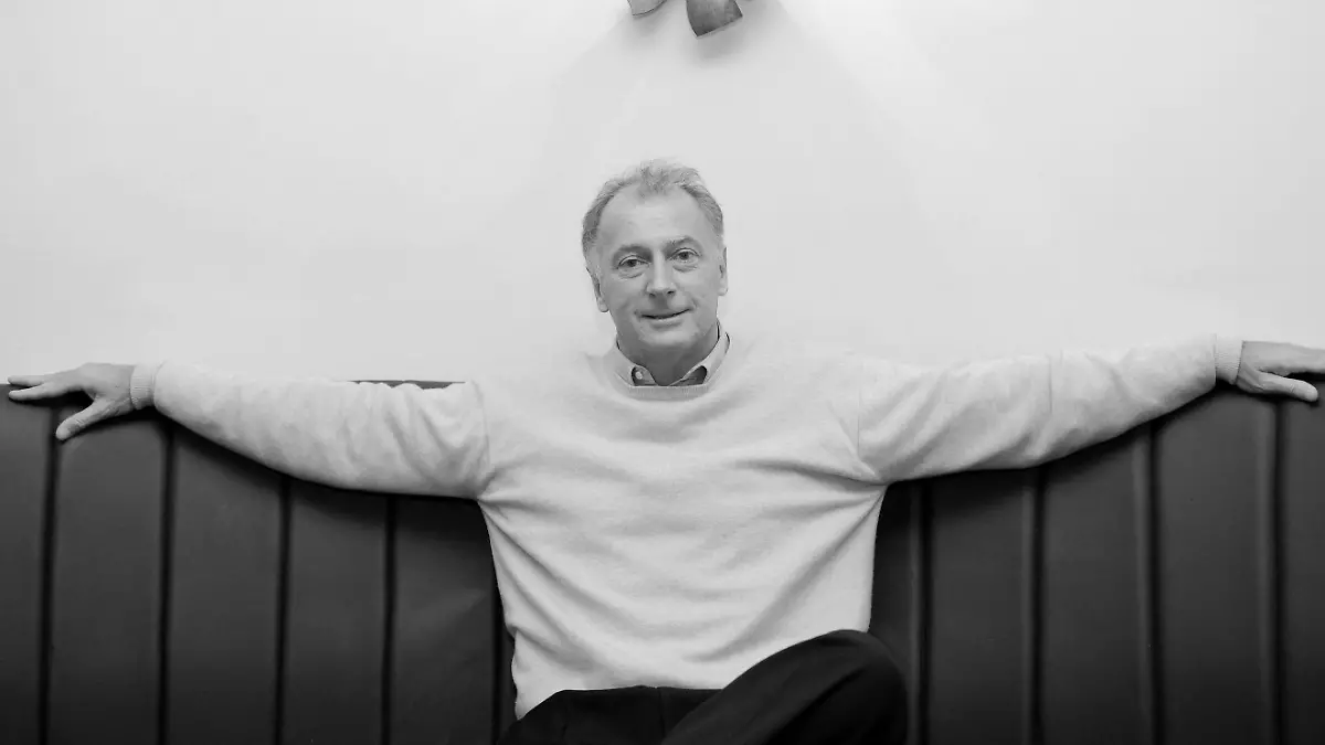 Mandatory Credit: Photo by Andy Hooper/ANL/Shutterstock 1124097a Ex Pro Footballer Trevor Francis Neil Moxley Feature Pic Andy Hooper Ex Pro Footballer Trevor Francis Neil Moxley Feature Pic Andy Hooper EDITORIAL USE ONLY No use with unauthorised audio, video, data, fixture lists outside the EU, club/league logos or live services. Online in-match use limited to 45 images 15 in extra time. No use to emulate moving images. No use in betting, games or single club/league/player publications/services. Ex Pro Footballer Trevor Francis Neil Moxley Feature Pic Andy Hooper EDITORIAL USE ONLY No use with unauthorised audio, video, data, fixture lists outside the EU, club/league logos or live services. Online in-match use limited to 45 images 15 in extra time. No use to emulate moving images. No use in betting, games or PUBLICATIONxINxGERxSUIxAUTXHUNxGRExMLTxCYPxROMxBULxUAExKSAxONLY Copyright: xAndyxHooper/ANL/Shutterstockx 1124097a
