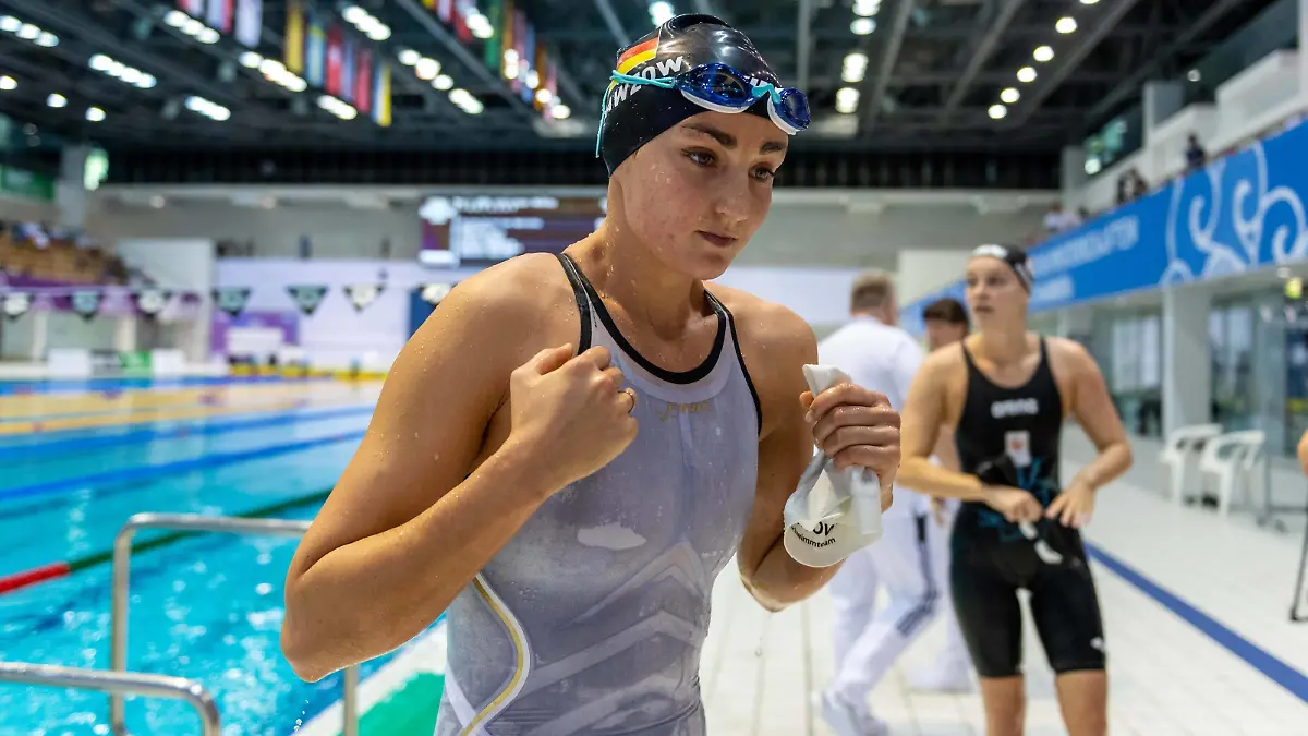 Schwimmen Berlin 31.03.2022 Paraschwimmen IDM Berlin 2022 Elena Krawzow GER *** Swimming Berlin 31 03 2022 Para Swimming IDM Berlin 2022 Elena Krawzow GER 