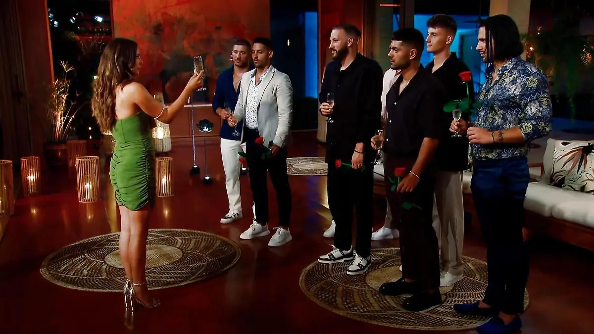 Bachelorette Jennifer Saro und die Kandidaten
