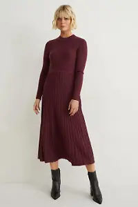 Strickkleid mit ausgestelltem Rock von C&A